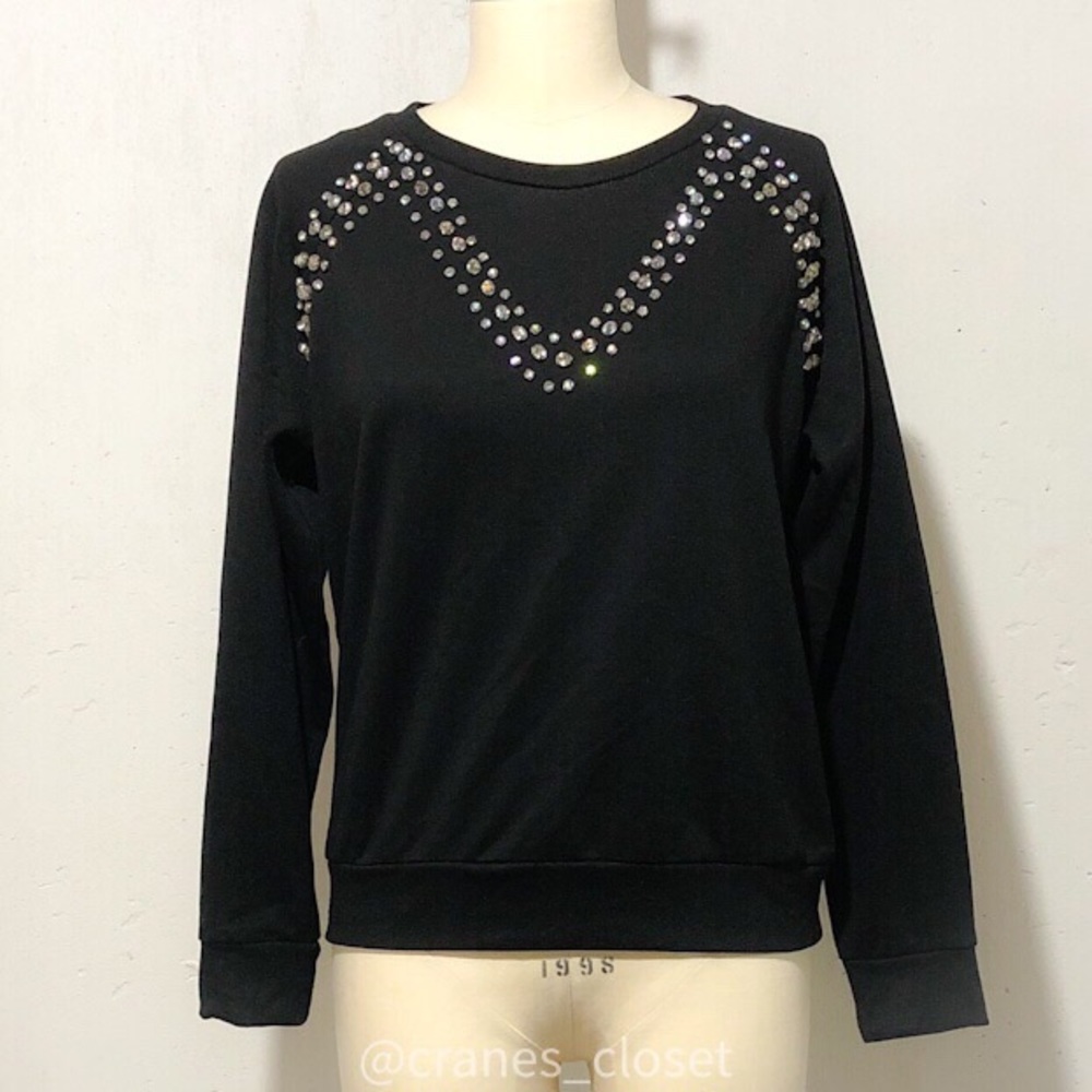 Lulumarie Black Sweatshirt with Gem Chevron L